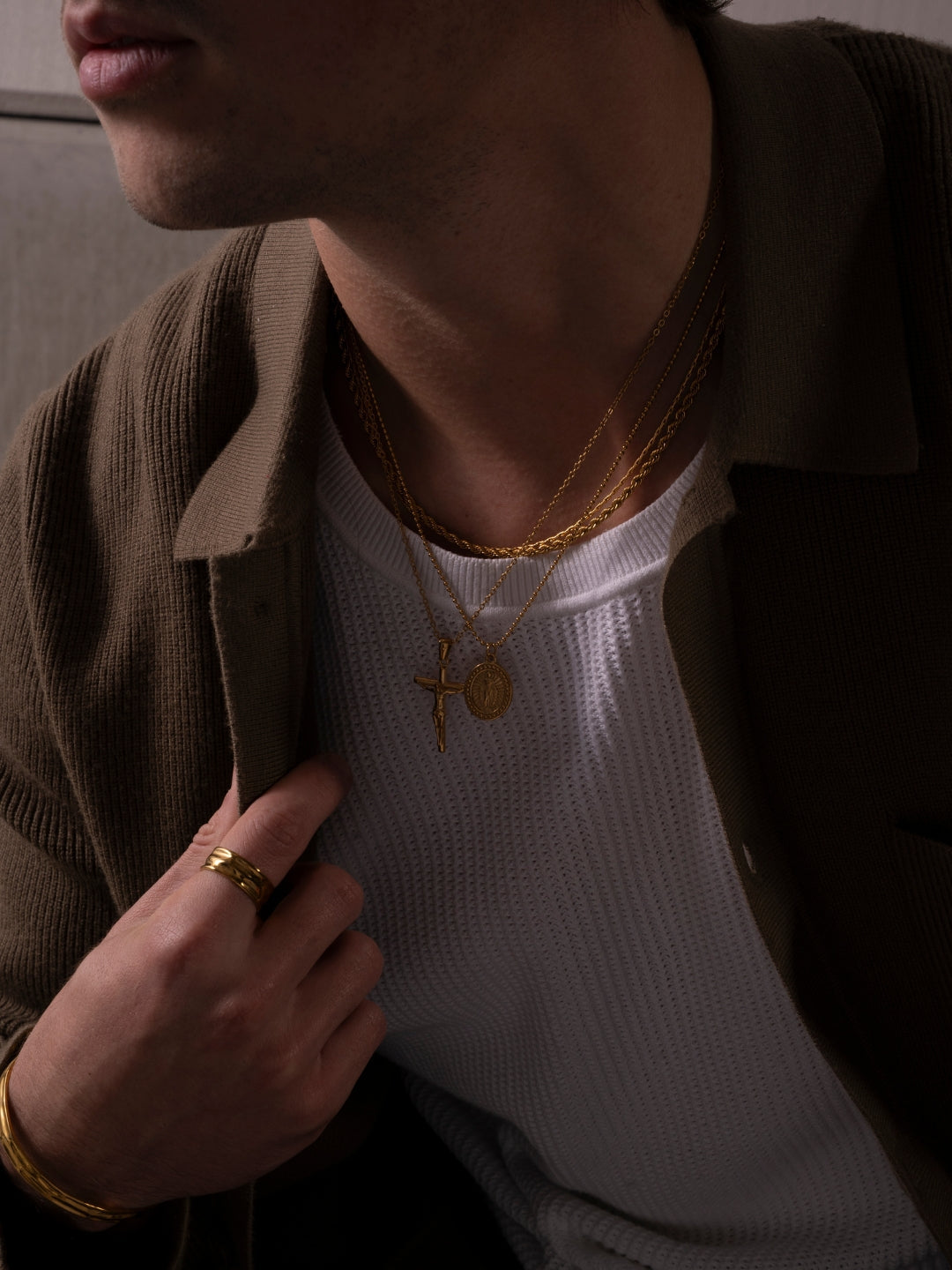 CRUCIFIX CHAIN | 18K Gold